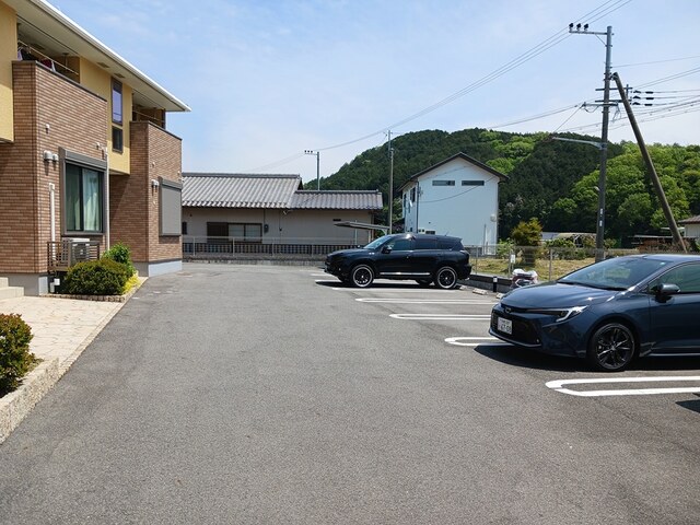 2/8 駐車場