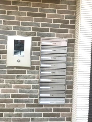 20/20 エントランス