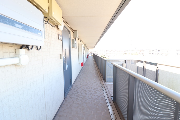 2/4 エントランス