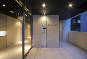 18/22 エントランス