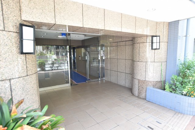 21/21 エントランス