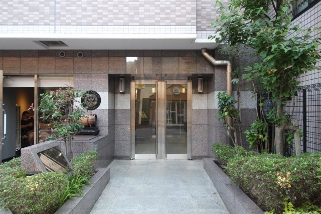 18/20 エントランス