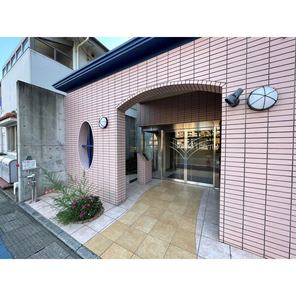 3/4 エントランス