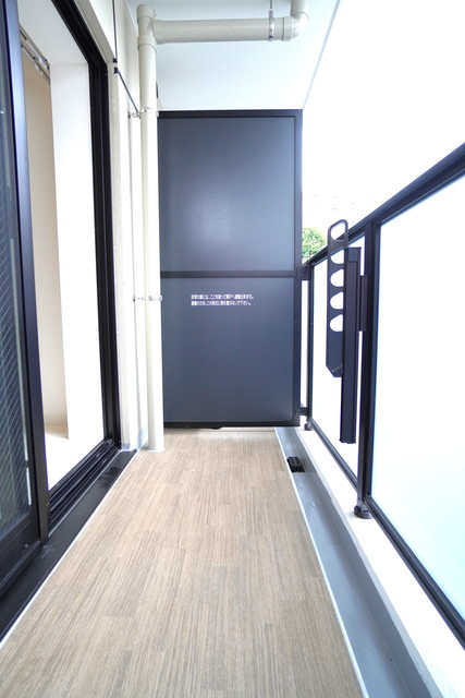 23/30 バルコニー