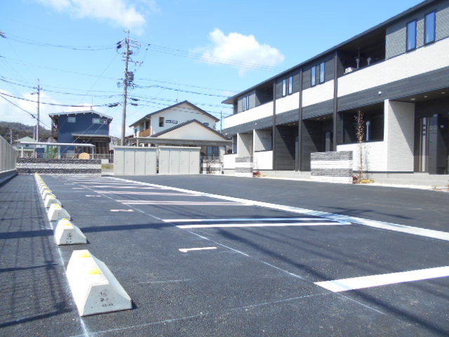 14/20 駐車場