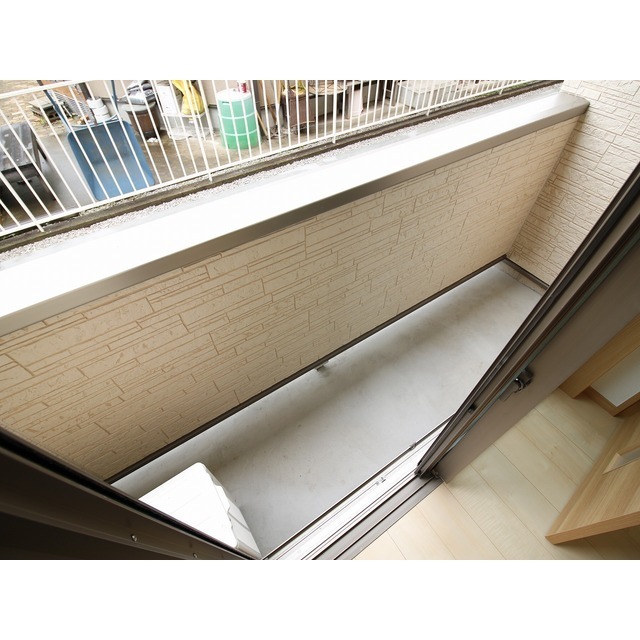 13/22 バルコニー