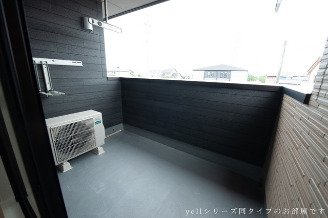 13/20 バルコニー