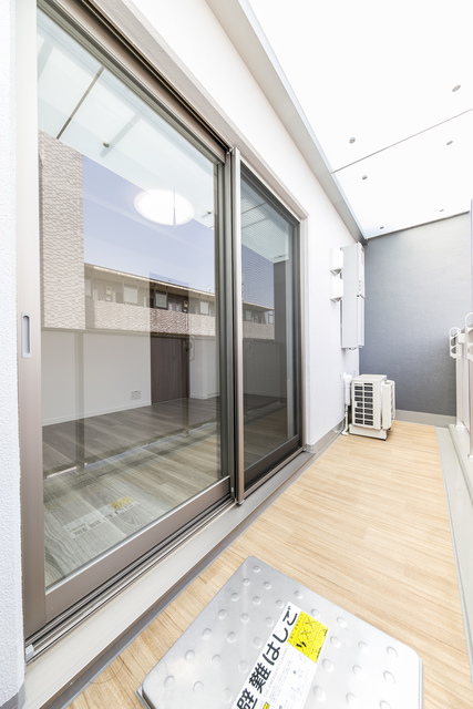 13/25 バルコニー