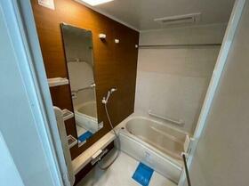 5/5 エントランス