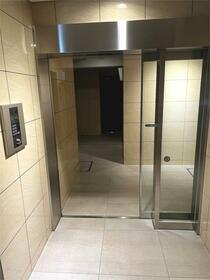 21/21 エントランス