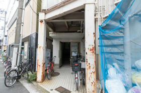 4/4 エントランス