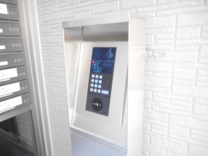 18/20 エントランス