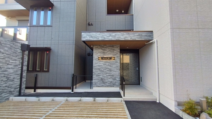 2/4 エントランス