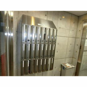 14/16 エントランス