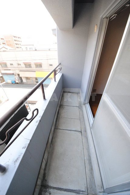 13/20 バルコニー