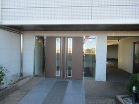 2/2 エントランス