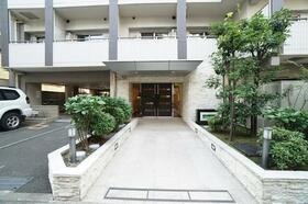 2/2 エントランス