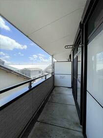 13/16 バルコニー