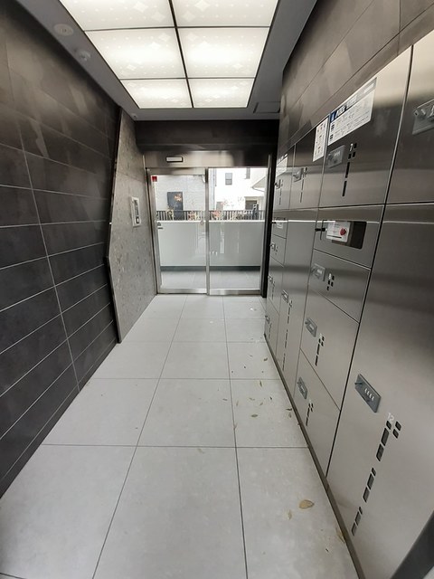 14/20 エントランス