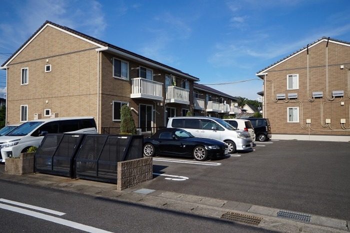 18/18 駐車場