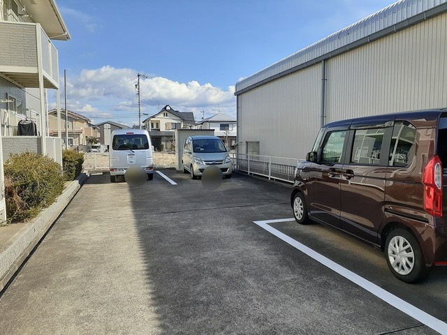 14/20 駐車場