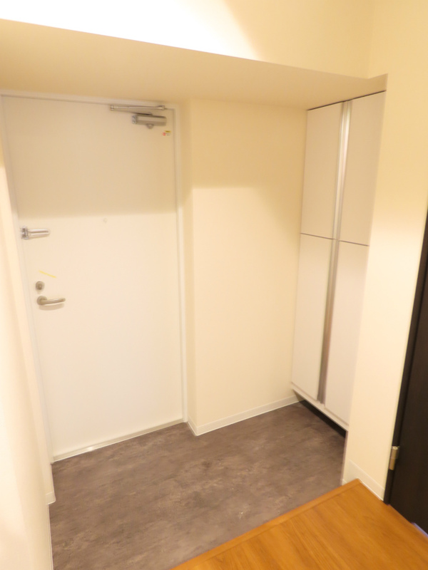 4/23 玄関
