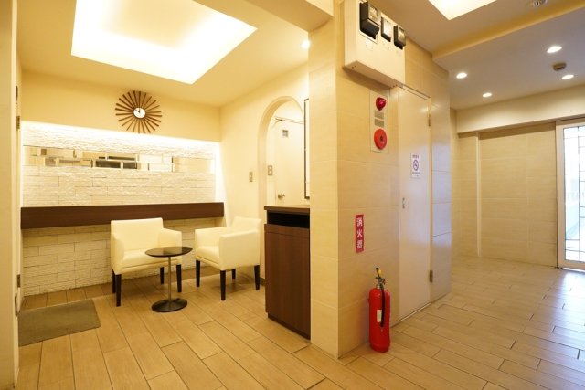 23/23 エントランス