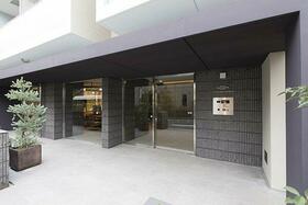 14/21 エントランス