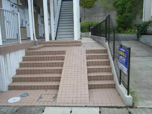 14/14 エントランス