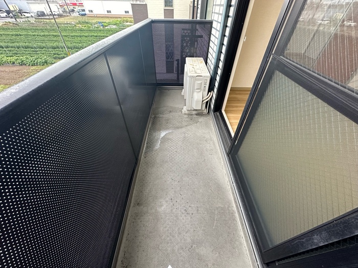 18/20 バルコニー