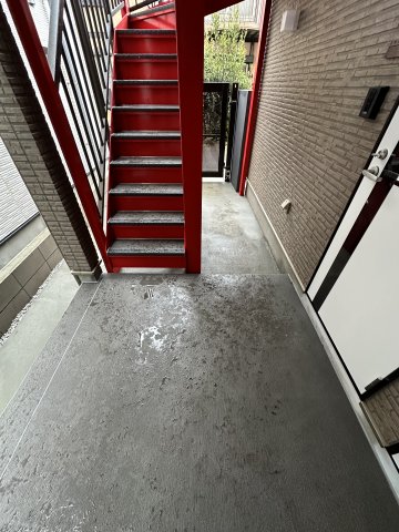 17/17 エントランス