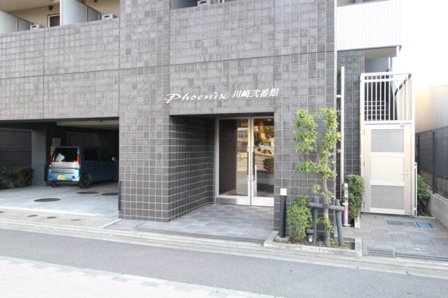 13/21 エントランス