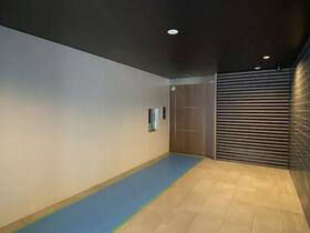 15/15 エントランス