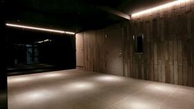 16/16 エントランス