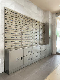 15/22 エントランス