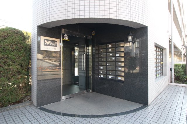 3/7 エントランス