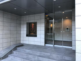 2/3 エントランス