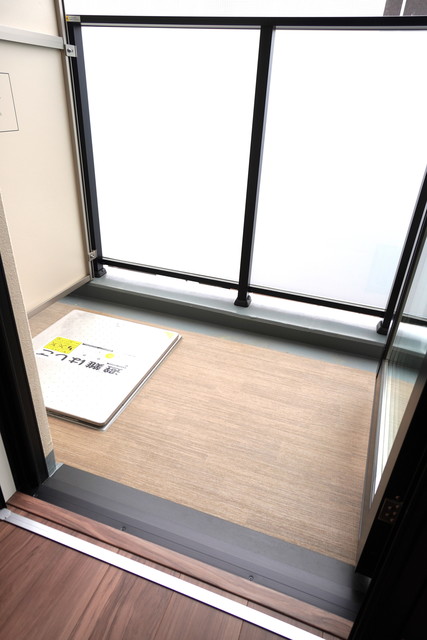 13/21 バルコニー