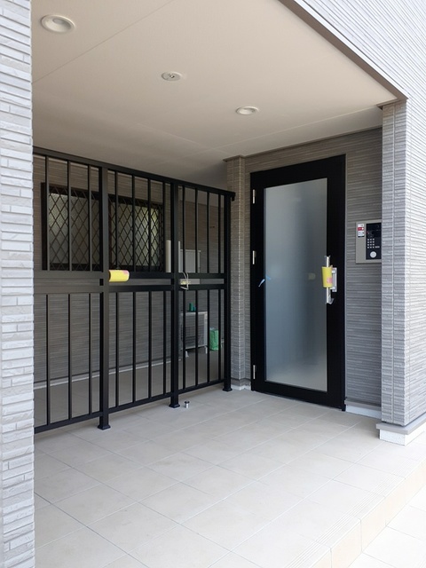 14/20 エントランス