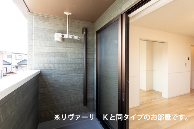 13/20 バルコニー