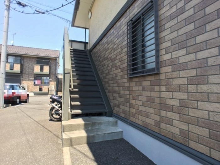 19/28 エントランス