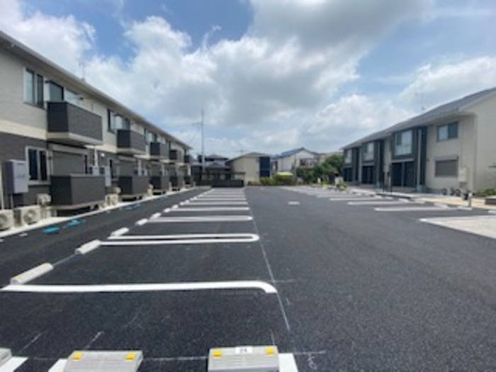 18/26 駐車場