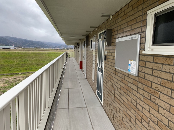 15/18 エントランス