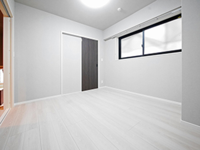 13/30 リビング/ダイニング