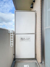 13/16 バルコニー