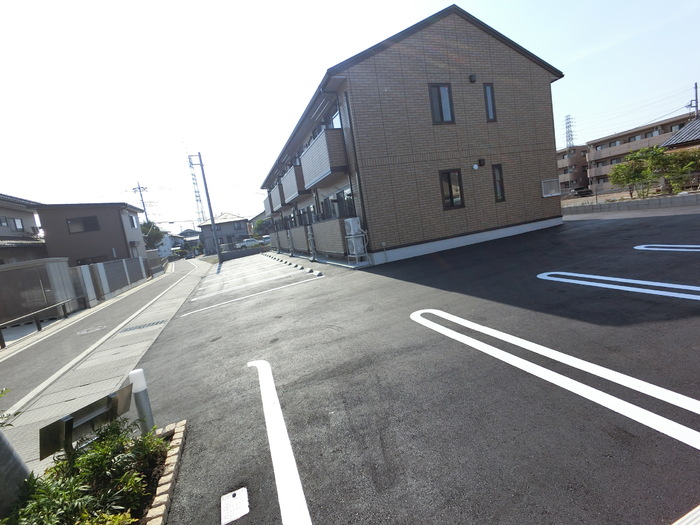 18/24 駐車場