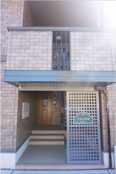 17/18 エントランス