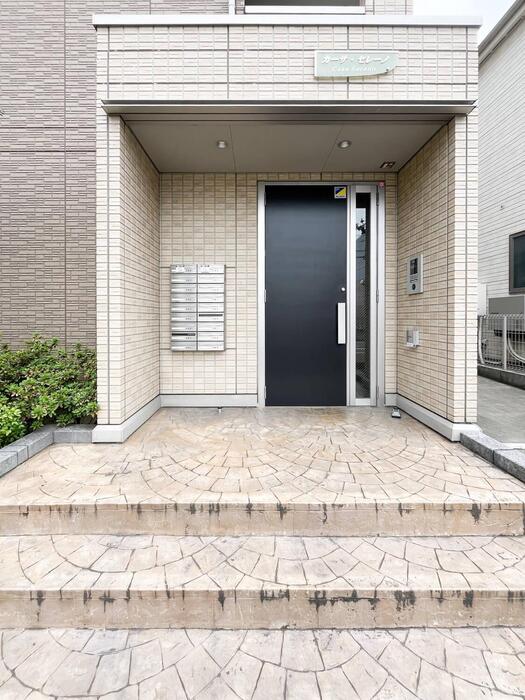 16/29 エントランス