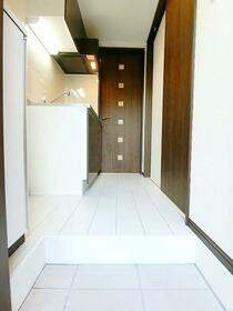 16/16 エントランス