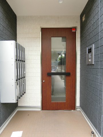 22/22 エントランス